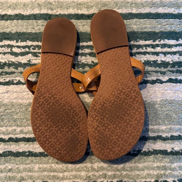 🆕 Tory Burch Miller patent leather sandal - Picture 3 of 6